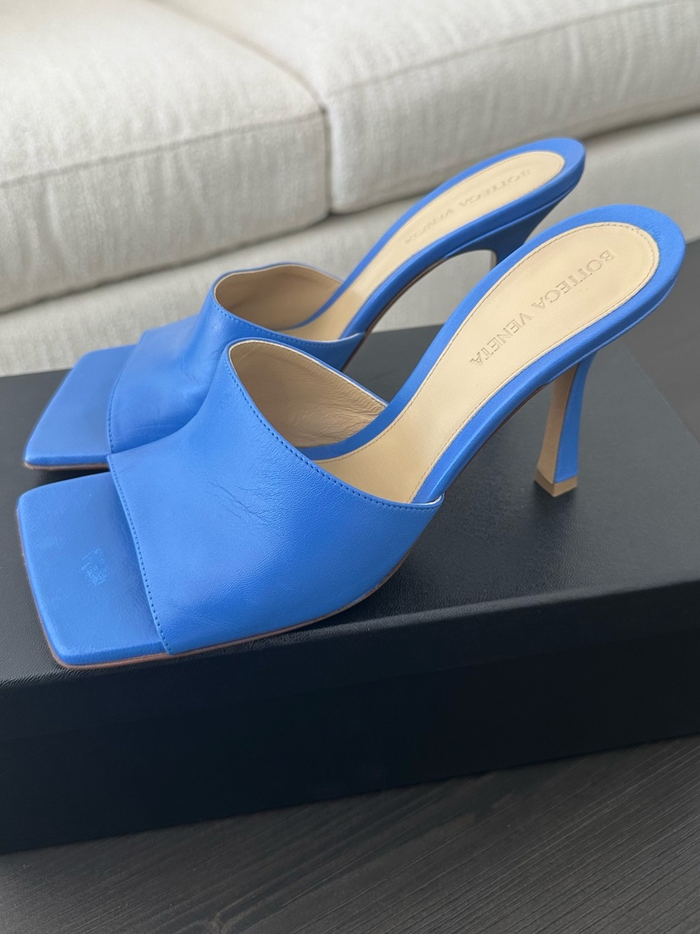 Bottega Veneta Stretch Mules, Authentic - Picture 3 of 8